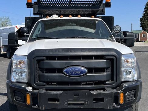 Used 2016 Ford F550 4x4 Regular Cab Super Duty image 2