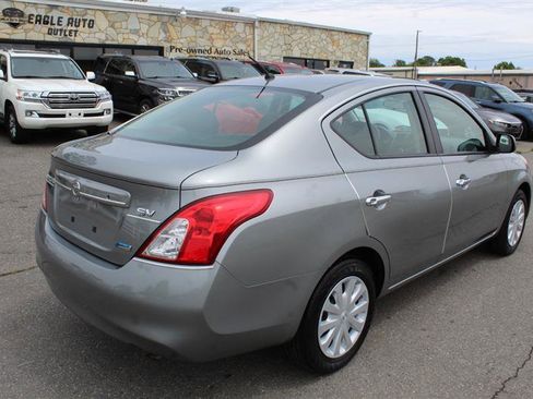 Used 2012 Nissan Versa SV w/ Convenience Pkg FWD image 7