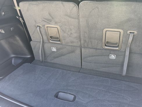 Used 2023 Jeep Grand Cherokee L Laredo image 33