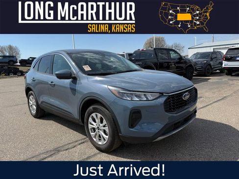 Certified 2024 Ford Escape Active w/ Tech Pack #2 image 1