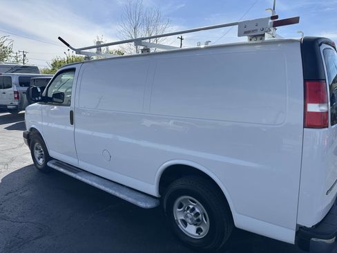 Used 2020 Chevrolet Express 2500 w/ Driver Convenience Package image 9