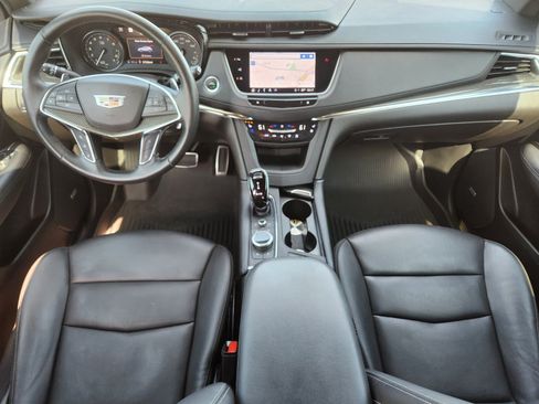 Used 2022 Cadillac XT5 Sportv w/ Technology Package AWD/4WD image 9
