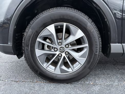 Used 2016 Toyota RAV4 XLE image 11