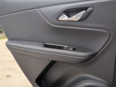 Used 2025 Chevrolet Blazer LT FWD image 26