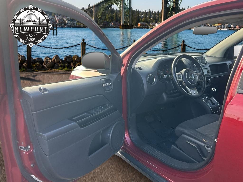 Used 2011 Jeep Compass Sport FWD image 10