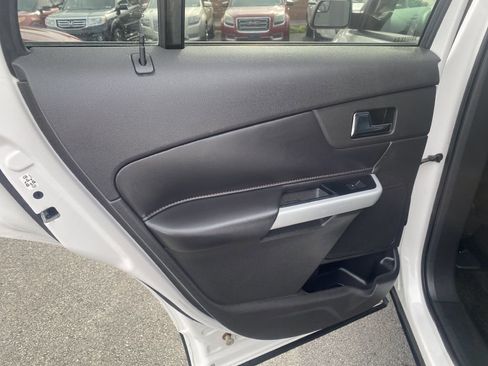 Used 2014 Ford Edge SEL w/ Equipment Group 205A image 21