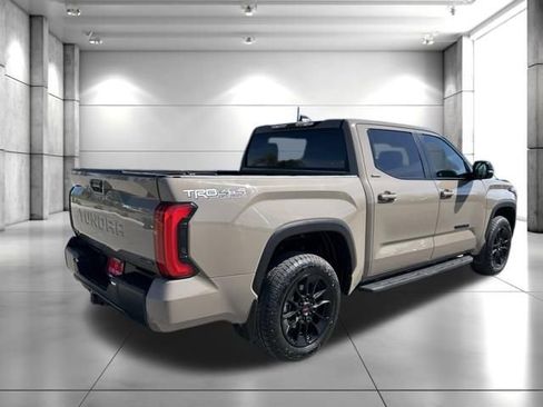 Used 2026 Toyota Tundra Limited AWD/4WD image 8