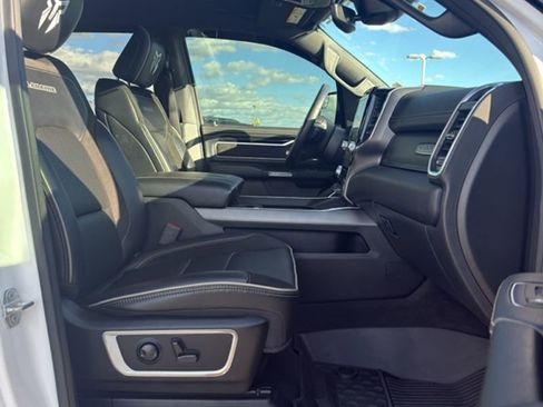 Used 2022 RAM 1500 Laramie w/ Sport Appearance Package image 17
