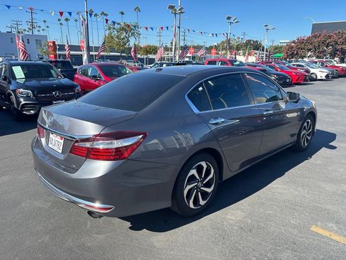 Used 2017 Honda Accord EX-L image 4