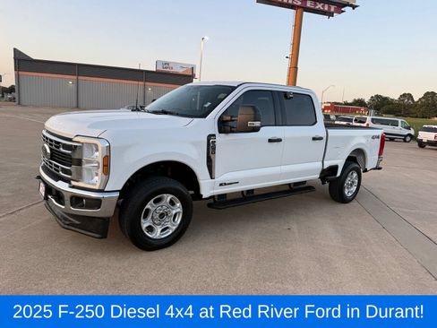 Used 2025 Ford F250 XLT AWD/4WD image 1