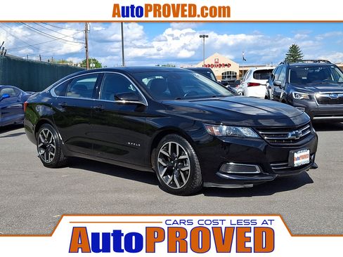 Used 2017 Chevrolet Impala LT FWD image 1