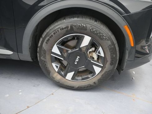 Used 2026 Kia Sportage LX FWD image 18