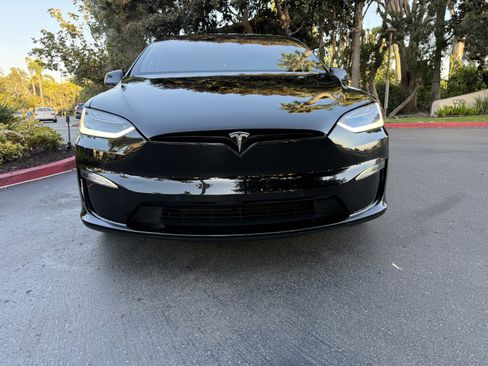 Used 2022 Tesla Model X image 5