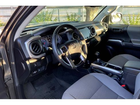 Used 2022 Toyota Tacoma SR5 image 16