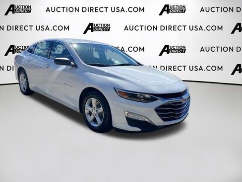 Used 2023 Chevrolet Malibu LS image 3