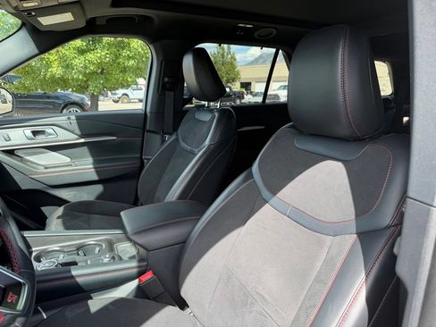 Used 2025 Ford Explorer ST AWD/4WD image 20