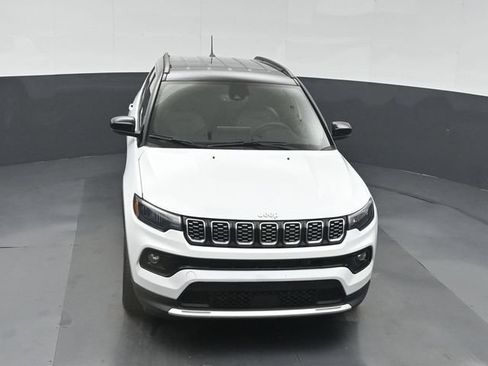 Used 2025 Jeep Compass Limited AWD/4WD image 43