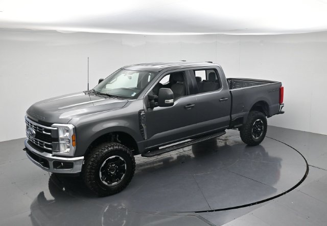Used 2025 Ford F350 XLT w/ Tremor Off-Road Package AWD/4WD image 44