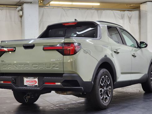 Used 2022 Hyundai Santa Cruz SEL Premium image 3