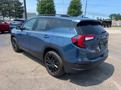 Used 2024 GMC Terrain SLT w/ Tech Package AWD/4WD image 8