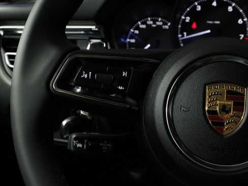 New 2026 Porsche Macan AWD/4WD image 25