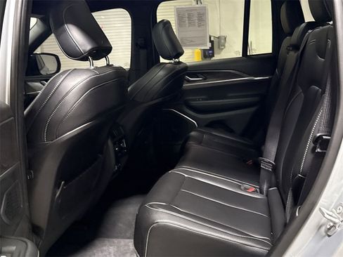 Used 2025 Jeep Grand Cherokee Limited 4xe image 24