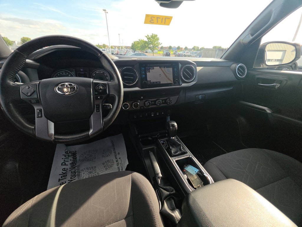 Used 2019 Toyota Tacoma TRD Sport w/ Technology Package AWD/4WD image 28