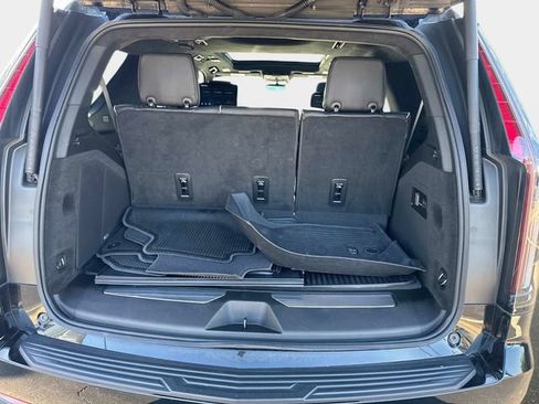 Certified 2023 Cadillac Escalade Premium Luxury Platinum AWD/4WD image 5