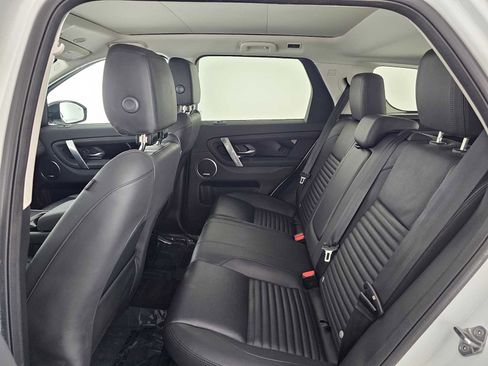 Used 2024 Land Rover Discovery Sport S image 16