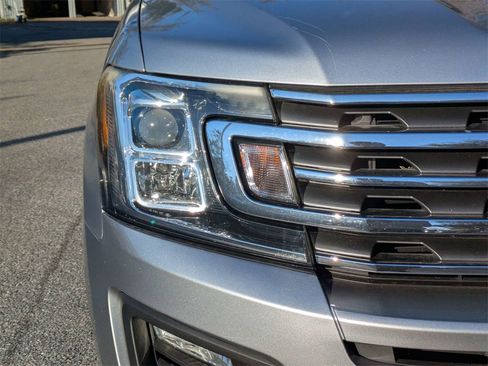 Used 2020 Ford Expedition XLT w/ Equipment Group 202A image 10