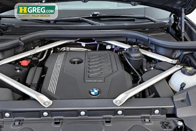 Used 2022 BMW X7 xDrive40i w/ Premium Package AWD/4WD image 16
