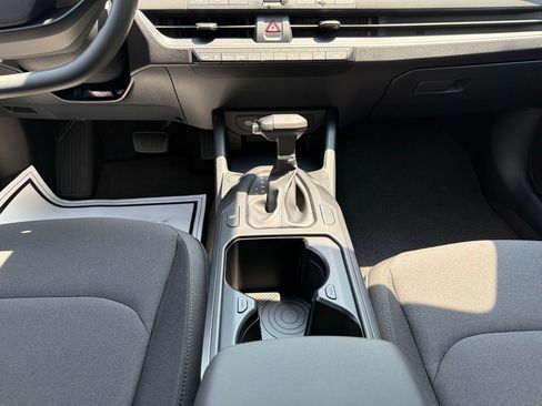 New 2026 Kia K4 FWD image 25