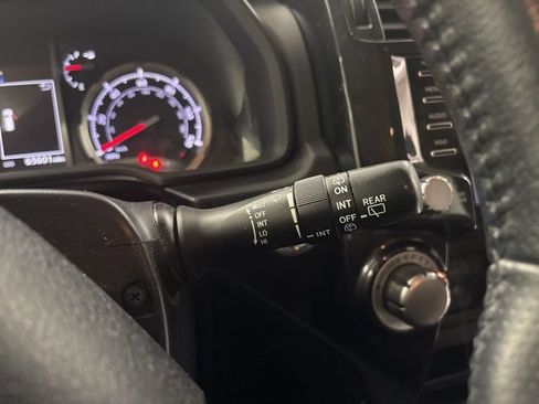 Used 2022 Toyota 4Runner TRD Off-Road image 33