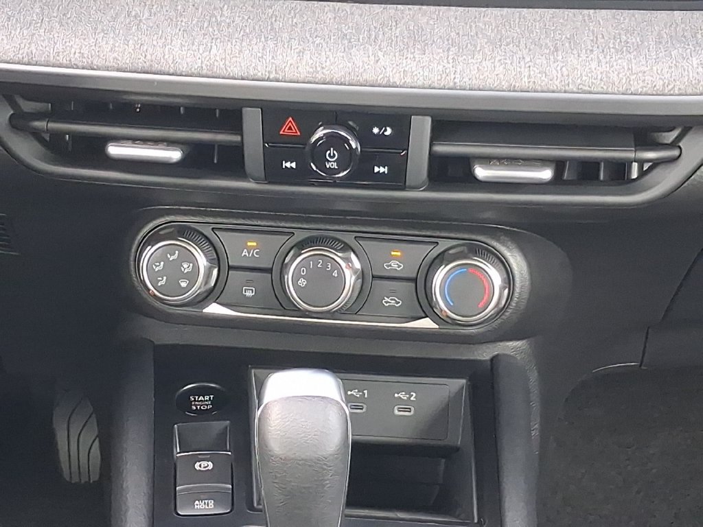 New 2027 Nissan Kicks S FWD image 5