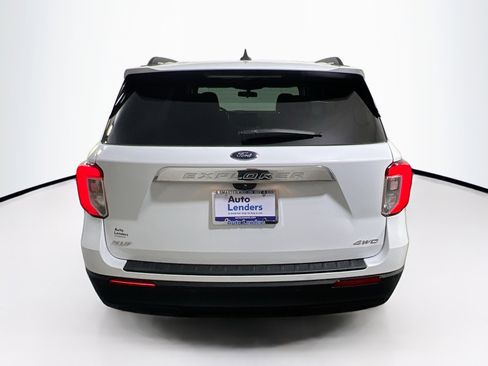 Used 2021 Ford Explorer XLT AWD/4WD image 6