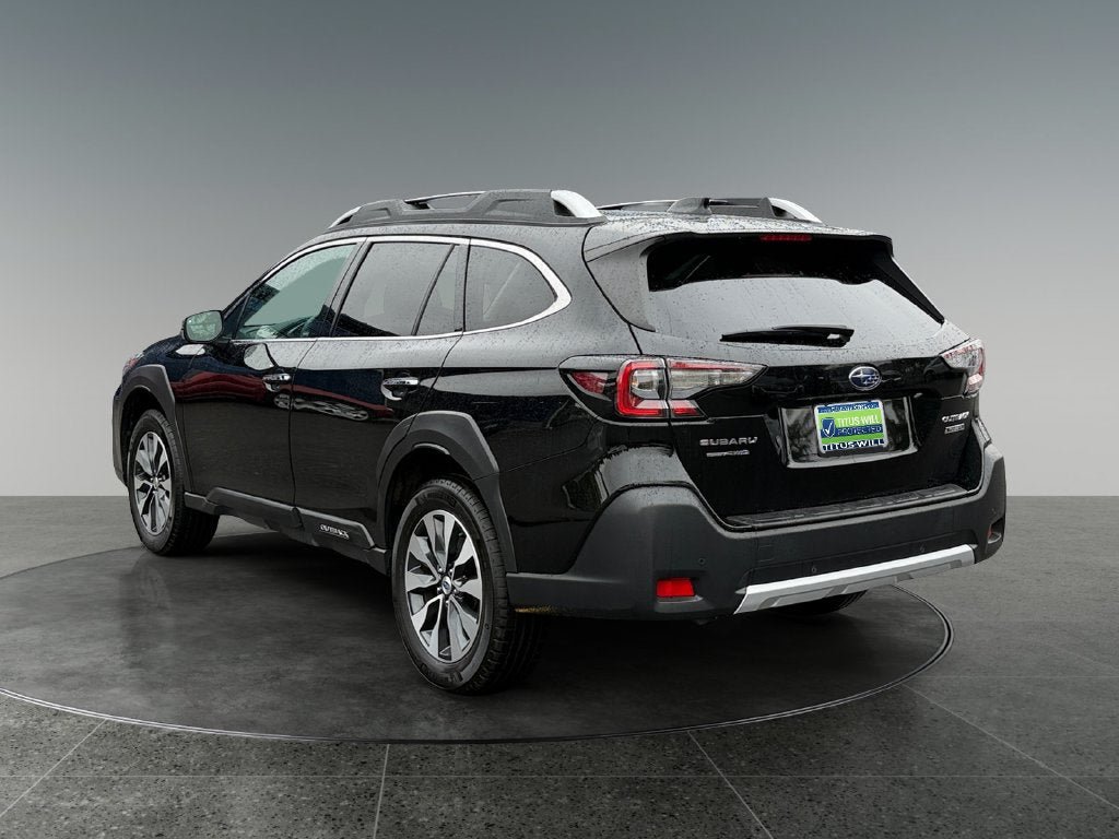 Used 2023 Subaru Outback Touring AWD/4WD image 8