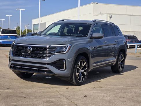 New 2026 Volkswagen Atlas SEL Premium R-Line image 2