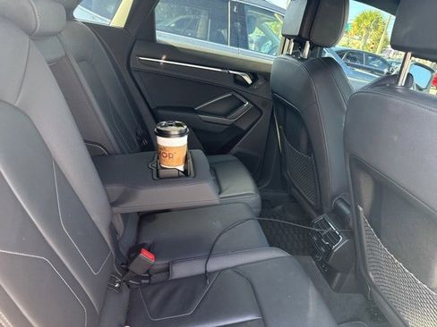 Used 2022 Audi Q3 2.0T Premium Plus w/ Premium Plus Package image 10