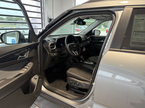 New 2026 Chevrolet TrailBlazer LT w/ Convenience Package image 9