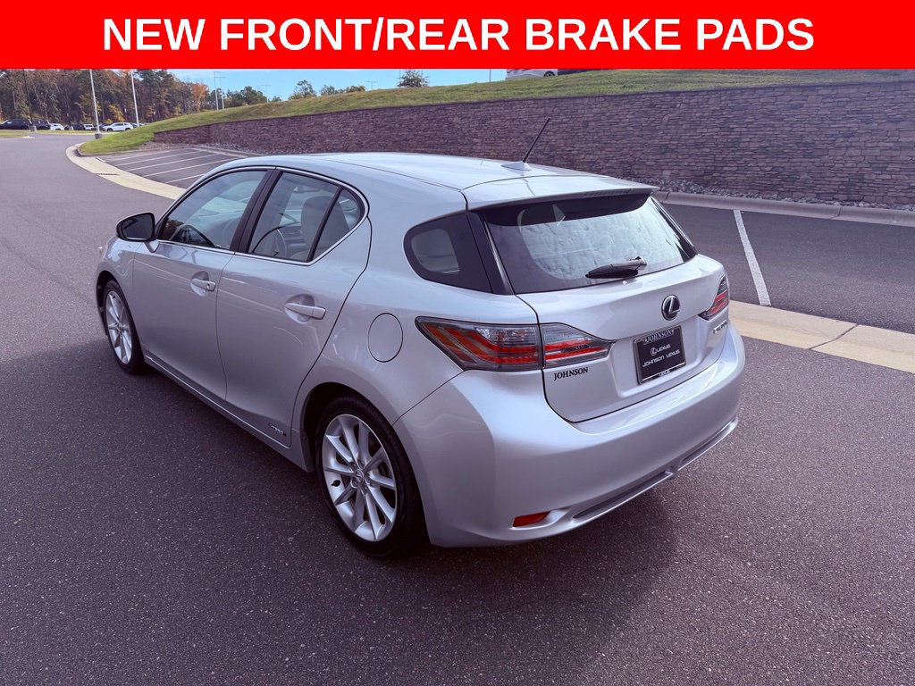 Used 2011 Lexus CT 200h Premium w/ Premium Audio Pkg FWD image 5