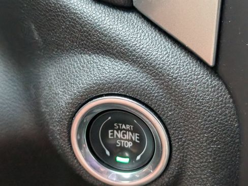 Used 2020 Chevrolet Silverado 1500 RST AWD/4WD image 17