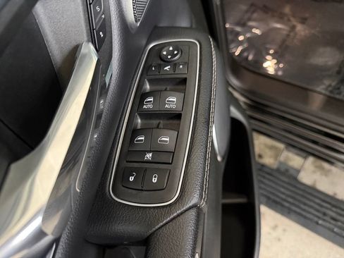 Used 2023 RAM 1500 Laramie RWD image 41