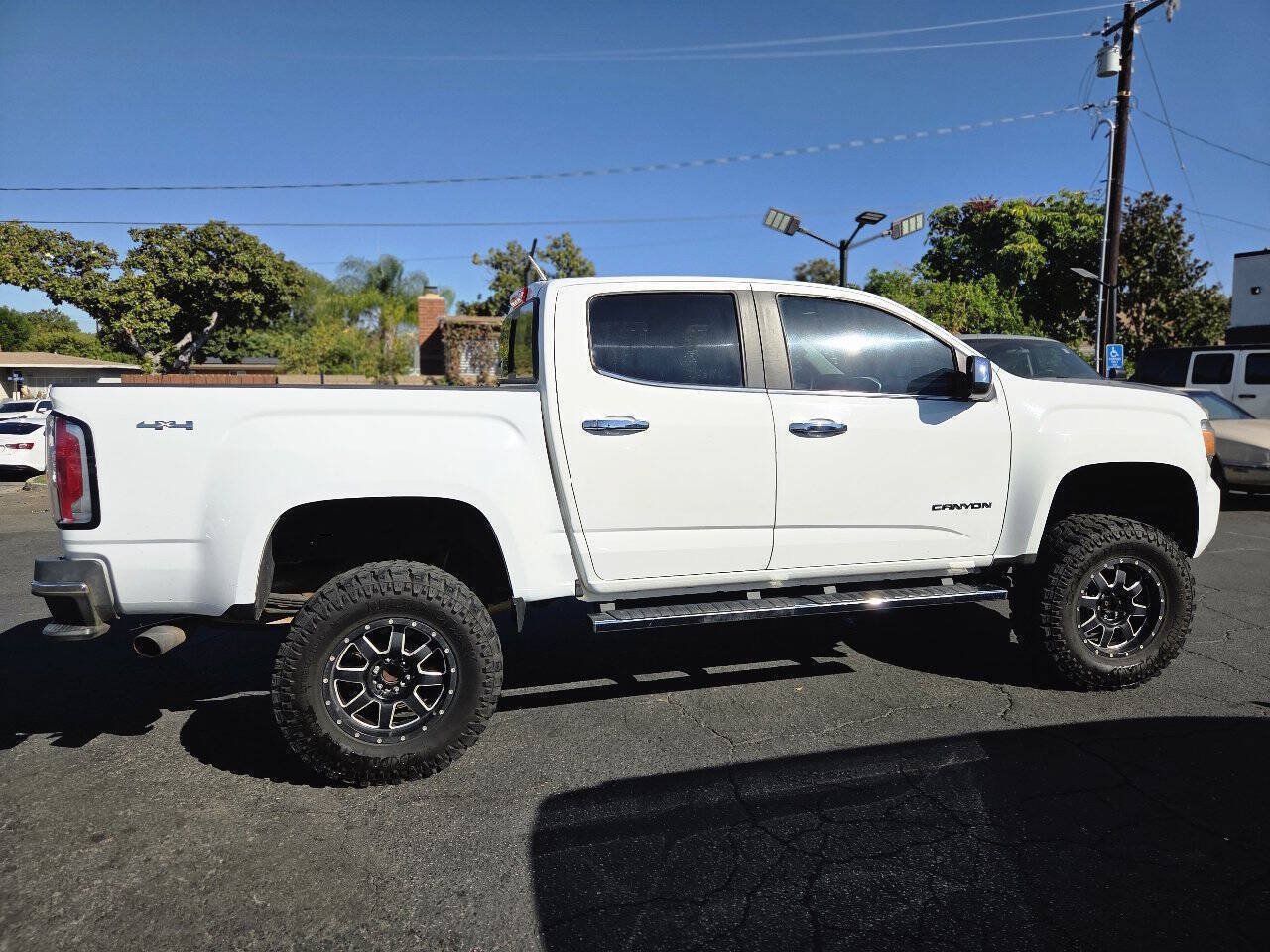 Used 2016 GMC Canyon SLT AWD/4WD image 8