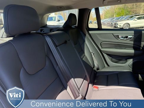 Certified 2025 Volvo V60 B5 Cross Country Plus AWD/4WD image 28