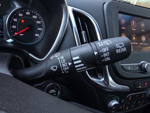 Used 2022 Chevrolet Equinox LT image 20