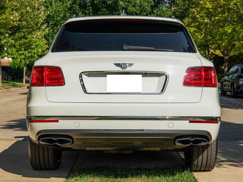 Used 2019 Bentley Bentayga image 7