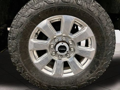 Used 2019 Ford F250 Platinum w/ Platinum Ultimate Package image 9