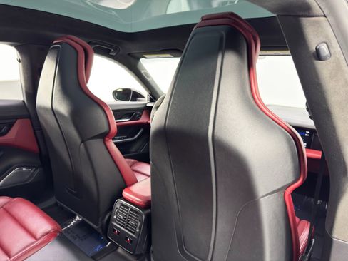 Used 2020 Porsche Taycan Turbo image 41