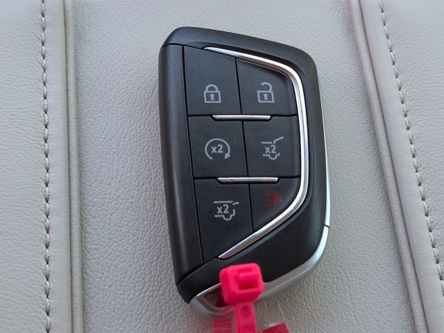 Used 2026 Cadillac Escalade ESV Platinum Sport w/ LPO, ONYX Package AWD/4WD image 39