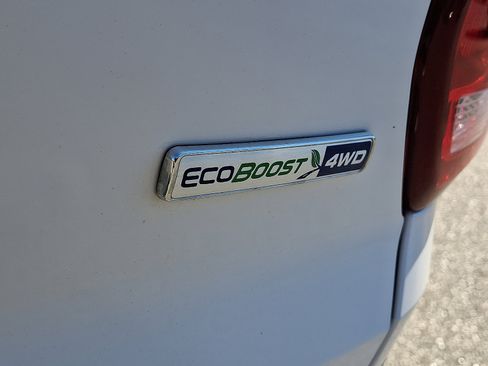 Used 2018 Ford Explorer XLT w/ Equipment Group 201A image 32